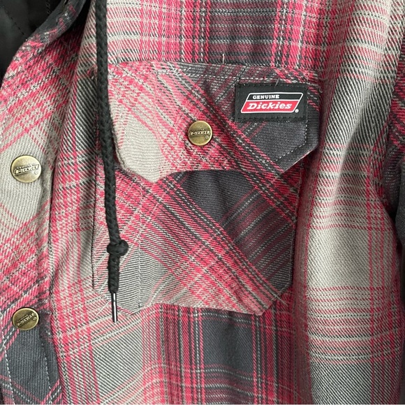 Dickies men’s Shacket Red Black & Grey Plaid Full Zip and snap button size M - Picture 3 of 11